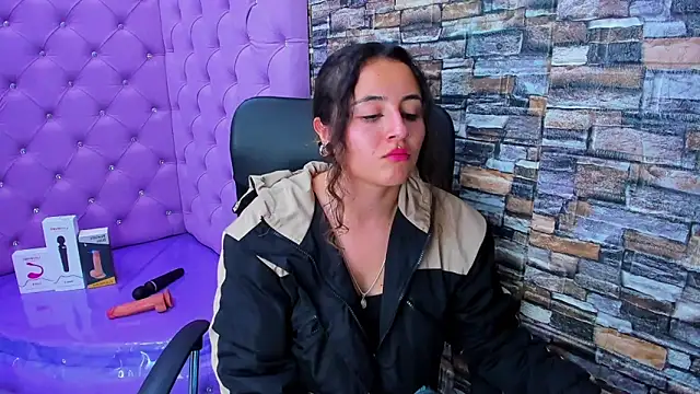 celeste blue69 online show from December 11, 2024, 9:41 am