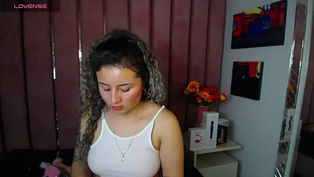 celeste blue69 online show from February 12, 2025, 3:07 am