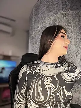 saracaball  online show from March 21, 2026, 4:17 am