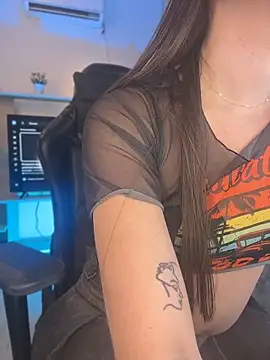 saracaball  online show from April 10, 2026, 7:24 am