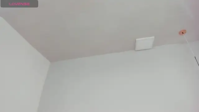 Cherllynn online show from September 26, 2025, 5:17 pm