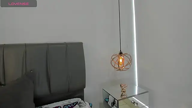 Cherllynn online show from October 17, 2025, 4:20 pm