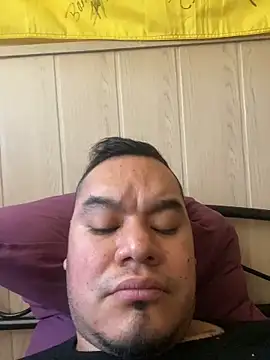 Ruffogomez1945 online show from March 11, 2026, 8:20 am