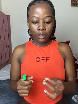 Snapshot of Wendy_smal_- chatting on September 13, 2025, 12:32 am Wendy smal - online show from September 13, 2025, 12:32 am