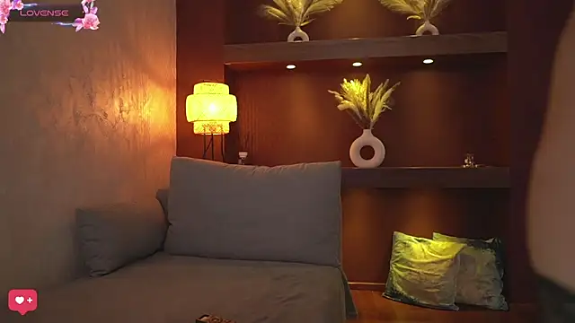 JustinneJade online show from January 21, 2025, 9:46 am