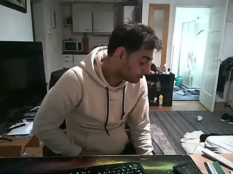 mihaimichael online show from March 5, 2025, 9:05 am