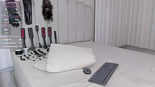 mileyerikson online show from April 11, 2026, 7:45 am