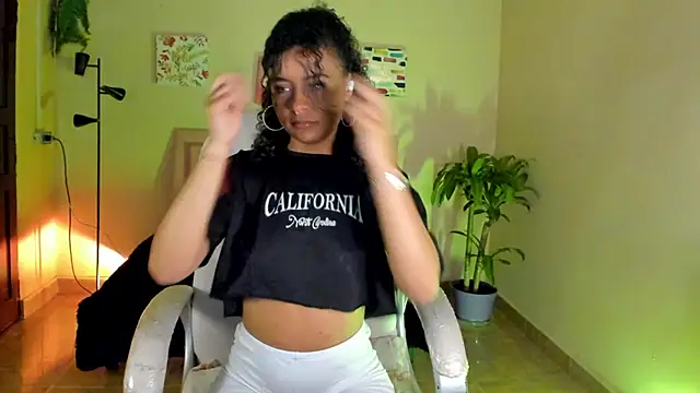 keyla roberts777 online show from February 3, 2025, 4:04 am