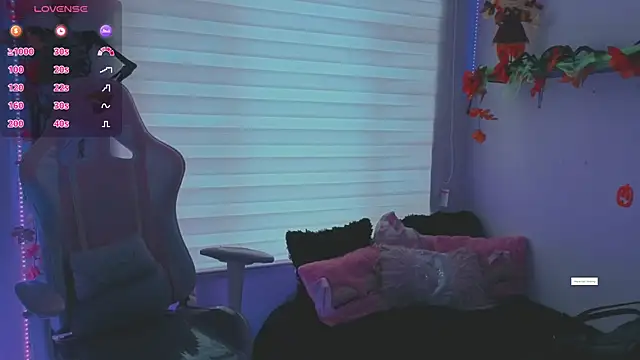 keyla roberts777 online show from October 17, 2025, 7:05 pm