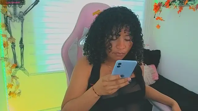 keyla roberts777 online show from October 27, 2025, 7:29 pm