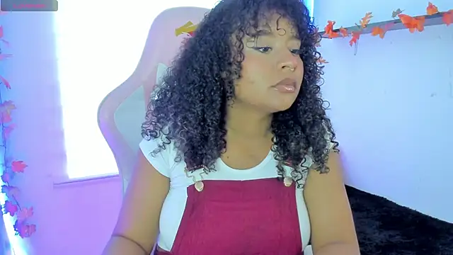 keyla roberts777 online show from November 7, 2025, 7:25 pm