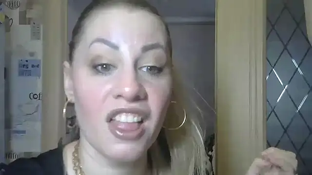 TherestlessKitty online show from March 17, 2025, 6:07 am