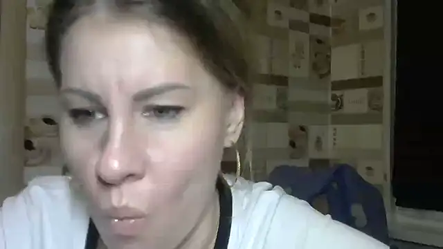 TherestlessKitty online show from November 11, 2025, 10:21 pm