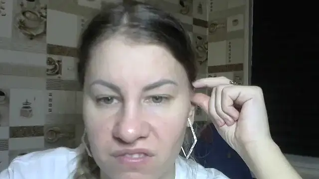 TherestlessKitty online show from January 10, 2026, 10:25 pm