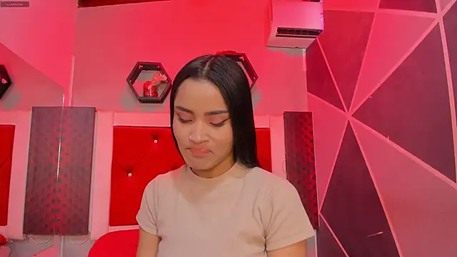 Karoll014 online show from October 3, 2025, 11:51 am