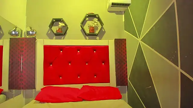 Karoll014 online show from February 9, 2026, 12:09 pm