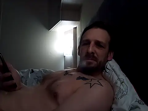 Snapshot of HungKing88 chatting on December 20, 2024, 8:17 am HungKing88 online show from December 20, 2024, 8:17 am