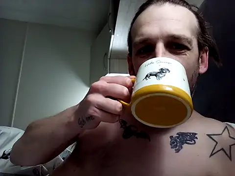 Snapshot of HungKing88 chatting on December 27, 2024, 8:45 am HungKing88 online show from December 27, 2024, 8:45 am