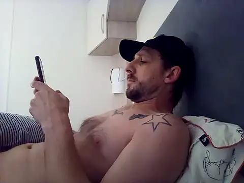 Snapshot of HungKing88 chatting on December 30, 2024, 9:48 am HungKing88 online show from December 30, 2024, 9:48 am