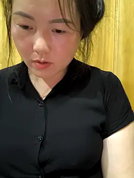 Sweetlove 77 online show from October 6, 2025, 1:41 pm