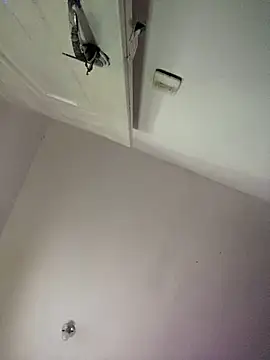 Snapshot of AlisonHoot69 chatting on February 19, 2025, 3:27 pm AlisonHoot69 online show from February 19, 2025, 3:27 pm