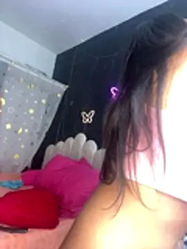 Snapshot of AlisonHoot69 chatting on October 18, 2025, 8:15 am AlisonHoot69 online show from October 18, 2025, 8:15 am