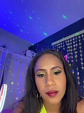 Snapshot of AlisonHoot69 chatting on November 6, 2025, 2:12 am AlisonHoot69 online show from November 6, 2025, 2:12 am