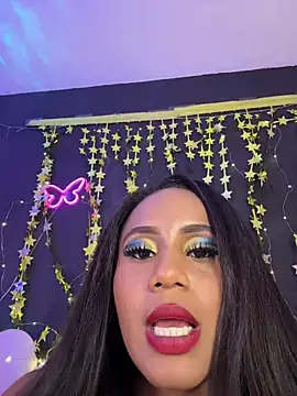 Snapshot of AlisonHoot69 chatting on November 8, 2025, 10:08 pm AlisonHoot69 online show from November 8, 2025, 10:08 pm