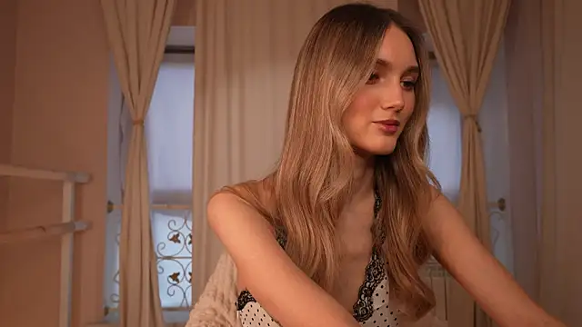 aurora nude online show from October 28, 2025, 6:50 am