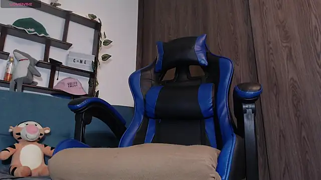 colby scott online show from November 30, 2025, 8:35 pm