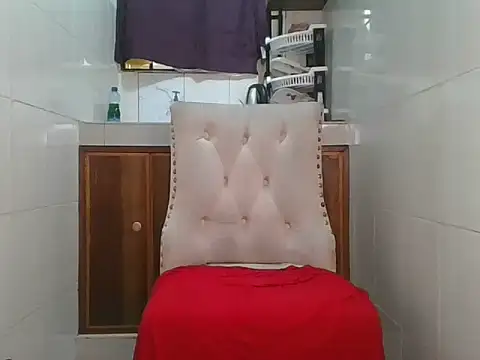 squirtydol001 online show from July 21, 2026, 8:38 am