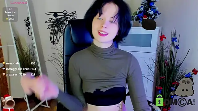 Alina Mills online show from January 1, 2025, 6:38 pm