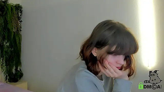 Alina Mills online show from November 12, 2025, 7:42 am