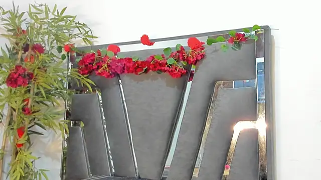 Black Rose2 online show from March 12, 2025, 11:53 am