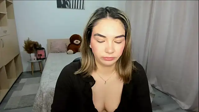 Alexa Dolly12 online show from March 2, 2026, 5:19 am