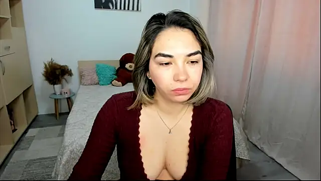 Alexa Dolly12 online show from April 16, 2026, 8:04 am