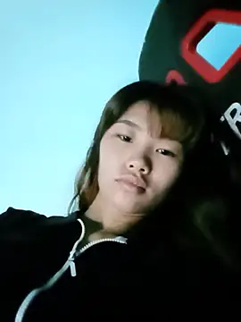 Lonalysexy online show from June 4, 2026, 11:55 pm