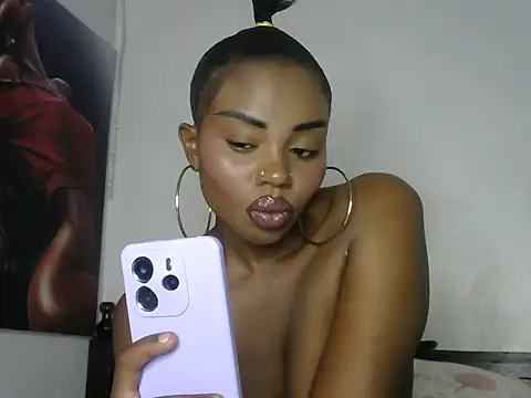 Snapshot of juicyblaqebony chatting on September 9, 2025, 10:26 am juicyblaqebony online show from September 9, 2025, 10:26 am