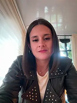 Alice milf  online show from January 14, 2026, 8:58 pm