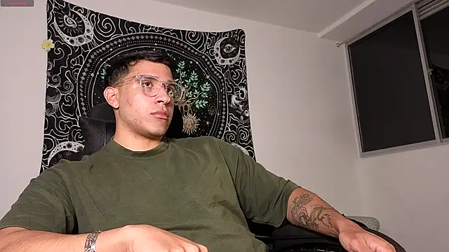 JayMarcos  online show from October 6, 2025, 2:20 am