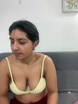 cloe small online show from February 4, 2025, 4:15 am