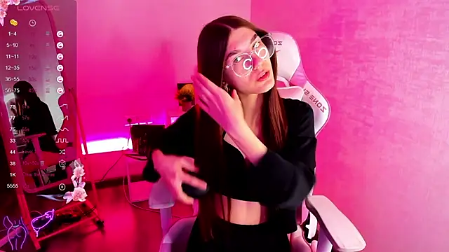 toooyour online show from January 11, 2025, 1:06 am