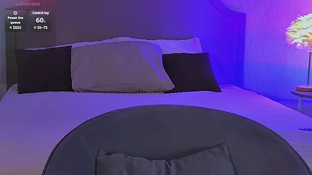 MiaBecky online show from March 1, 2025, 5:20 am