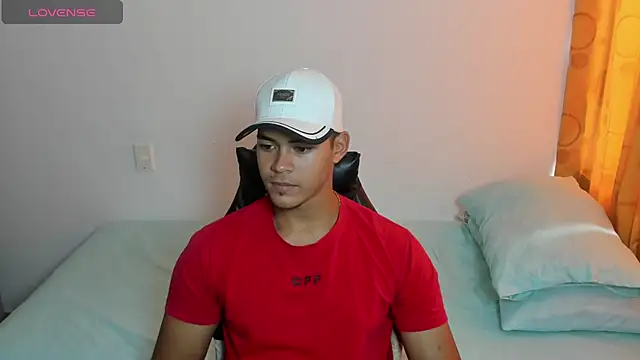 Iamdylan777 online show from January 19, 2026, 2:43 pm