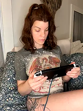 wildefaye online show from November 23, 2025, 2:00 am