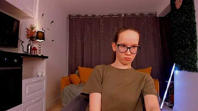 BettyBrowni online show from February 1, 2025, 1:12 am