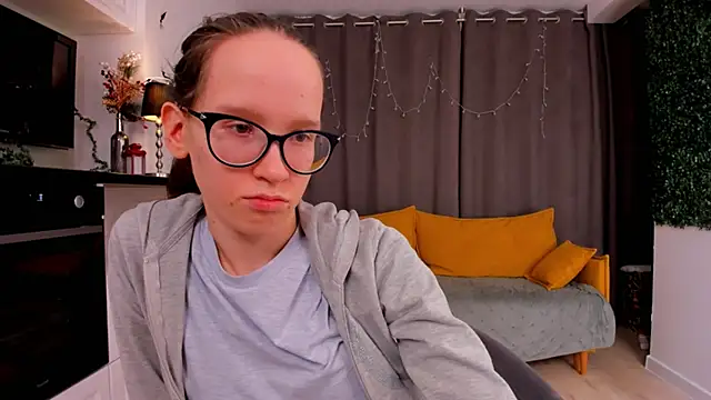 BettyBrowni online show from February 9, 2025, 1:22 am