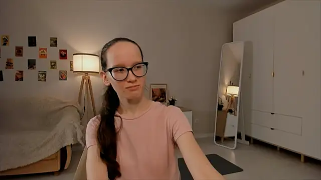 BettyBrowni online show from March 15, 2025, 7:16 pm