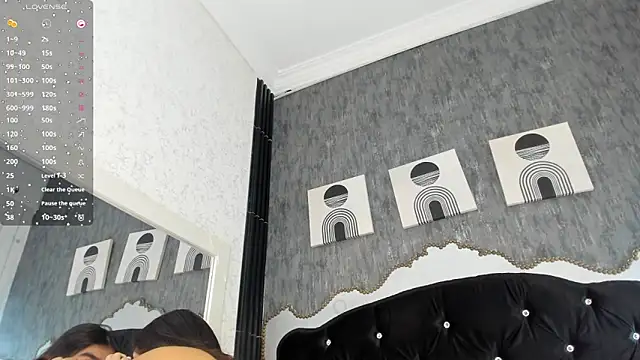 Paola  23 online show from April 3, 2026, 12:25 pm