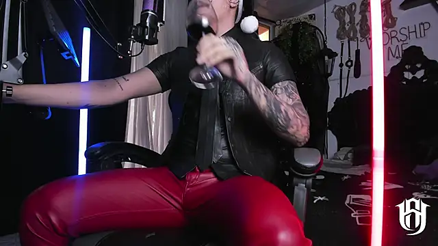 allanhurtss online show from December 24, 2024, 3:37 pm